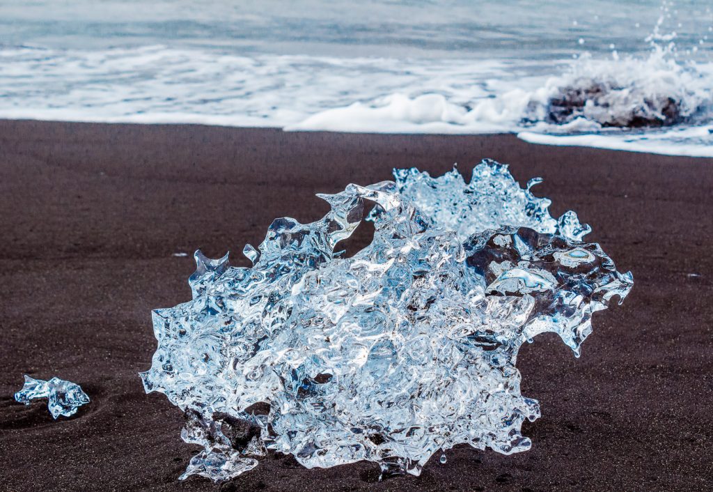 Hielo-Playa-de-los-Diamantes-Islandia
