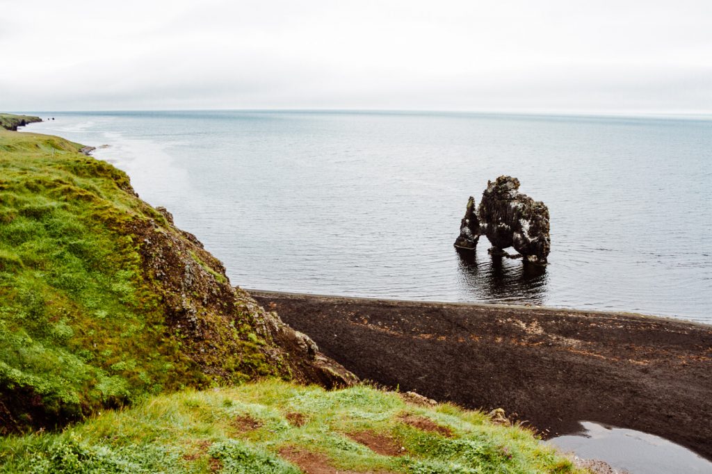 Roca-Hvitserkur-Islandia